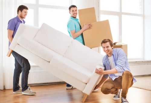 Screen-reader friendly Kentish Town removal services content